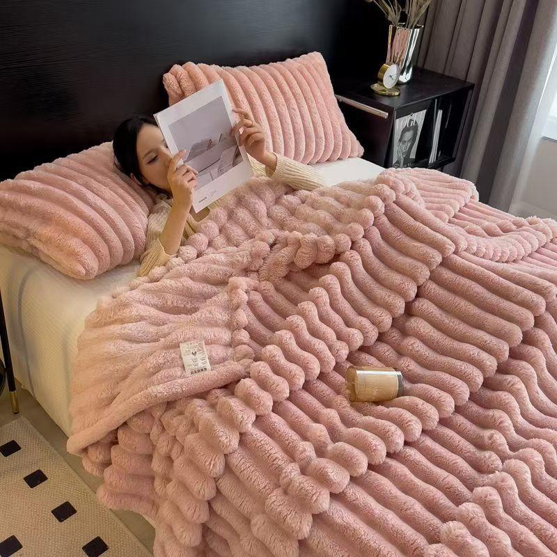 New Artificial Rabbit Plush Autumn Warm Blankets for Beds Soft Coral Fleece Sofa Throw Blanket Comfortable Thicken Bed Sheet