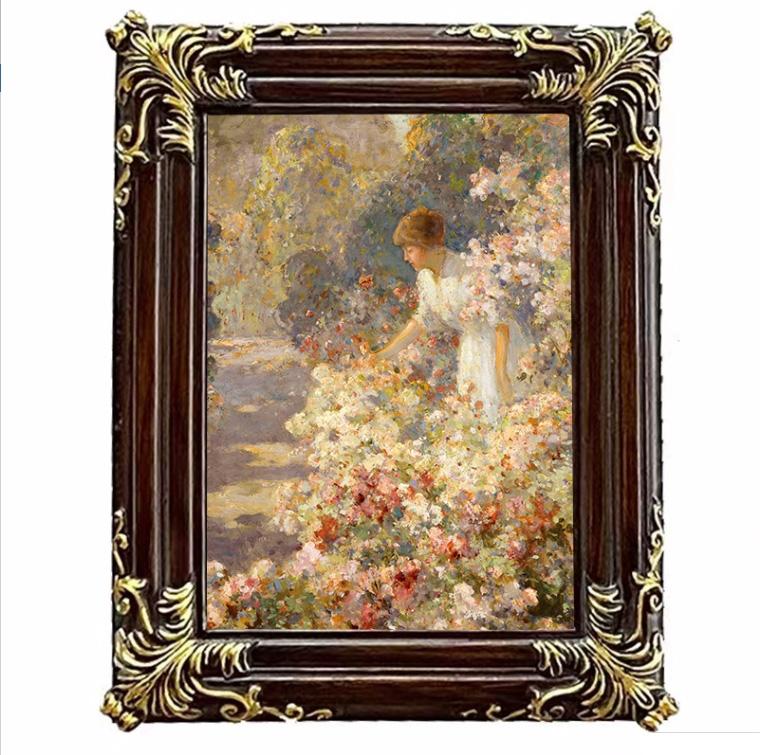 European Vintage Artistic Luxury Relief Photo Frame Resin Adornments Home Room Wall Murals Picture Frame Decoration Accessories