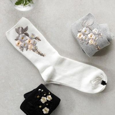 ANGEL SOCKS 1209 Flower Embroidered Cotton Socks