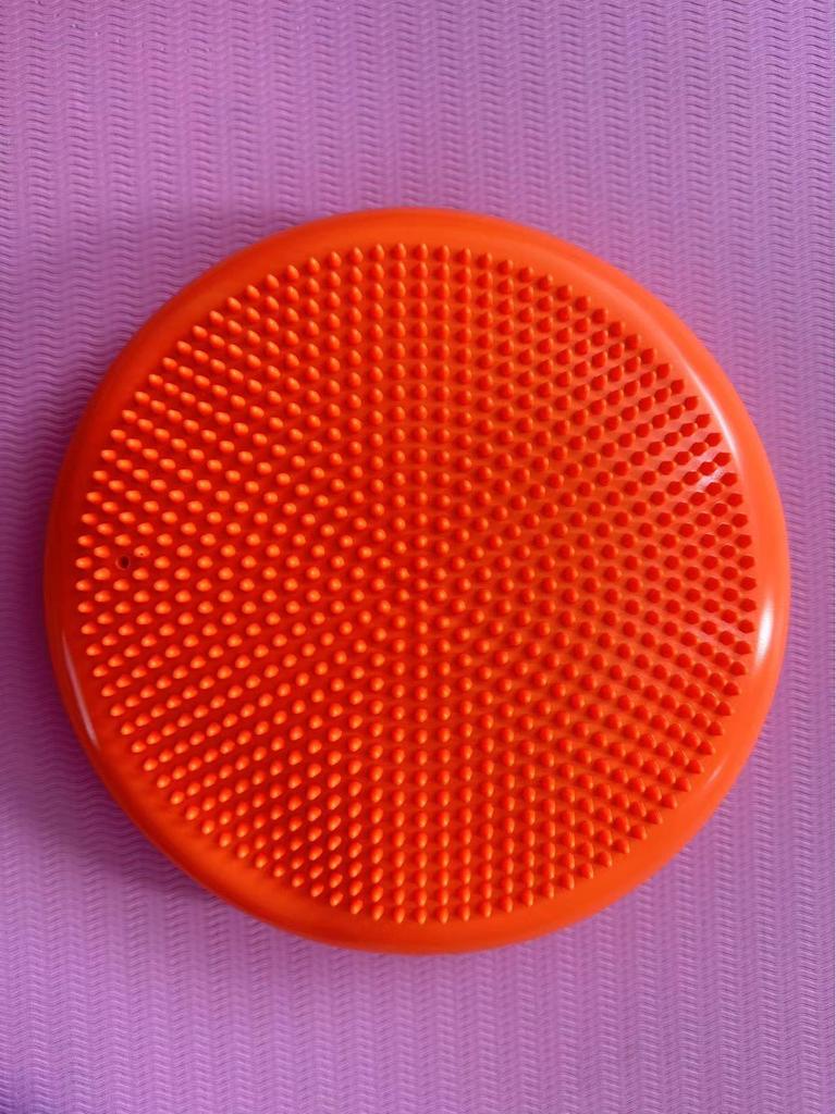 PVC Yoga Balance Pad - Inflatable Massage Cushion, Thickened, Anti-Explosion, for Ankle Rehabilitation and Soft Step Exercise.
