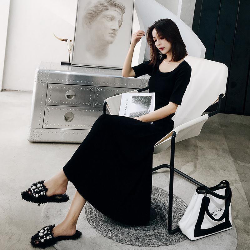 Hepburn-Style Slim-Fit Long Black Dress - Cinched Waist, Elegant Spring/Autumn 2026