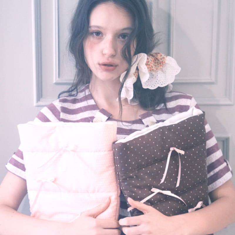 cozing Lace scrunchie_strawberry