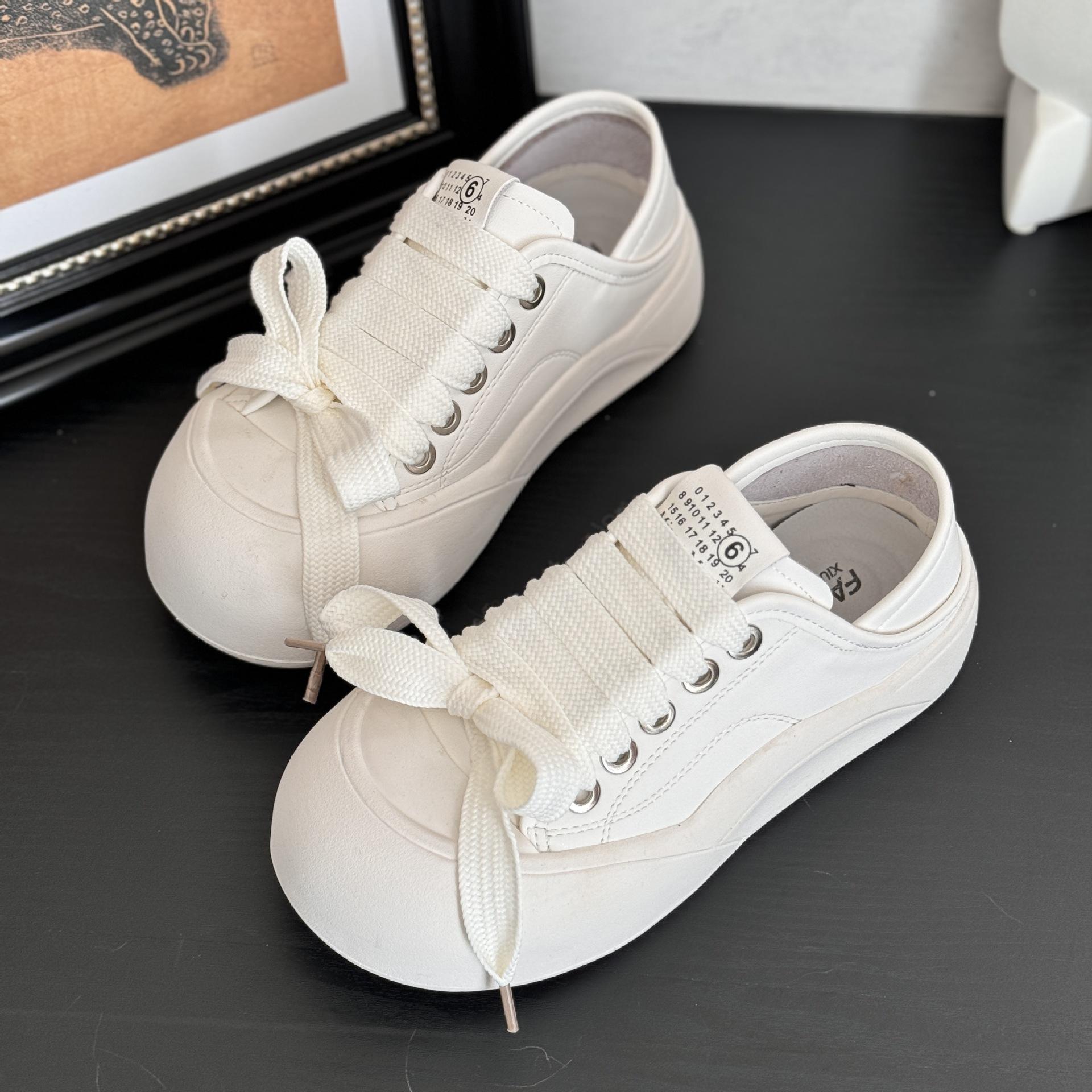 

Little white shoes board shoes women s 2025 new casual platform bread shoes women s shoes spring and summer versatile sports shoes women ins 35
