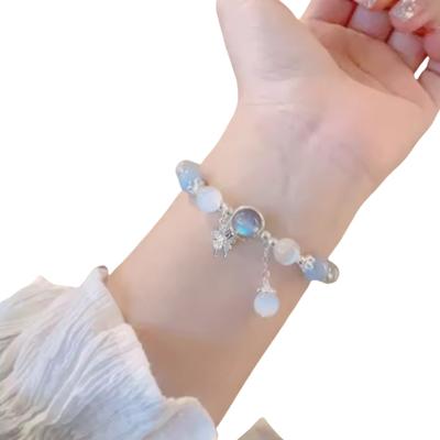 Módní náramek s opálově modrými krystaly, elegantní módní šperk, přenosný pro dívky a ženy, s elastickým designem