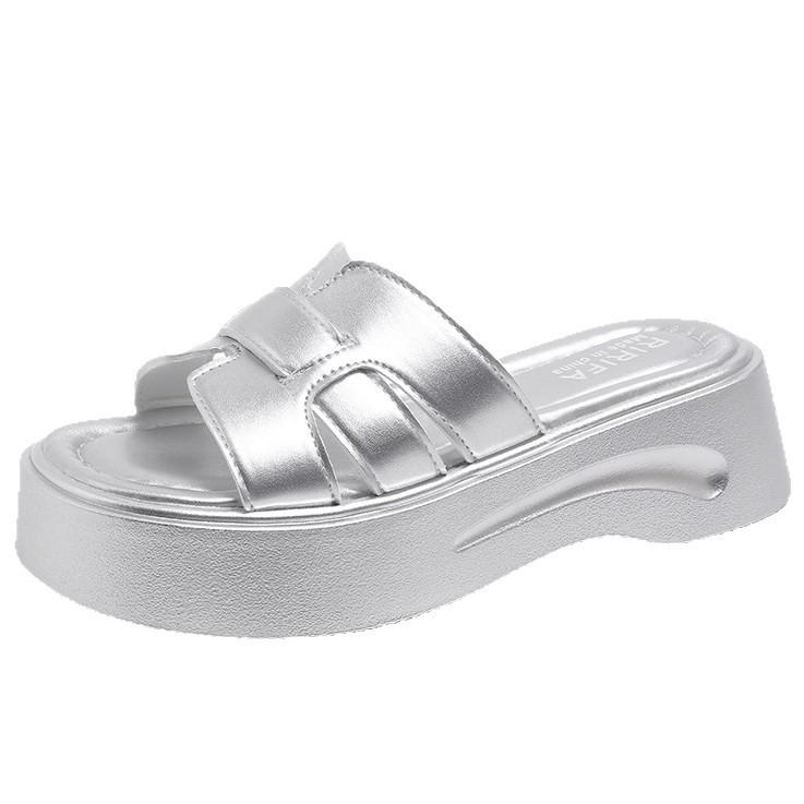 Platform slippers women's summer wear high-end new silver sandals with skirts are beautiful and cool slippers