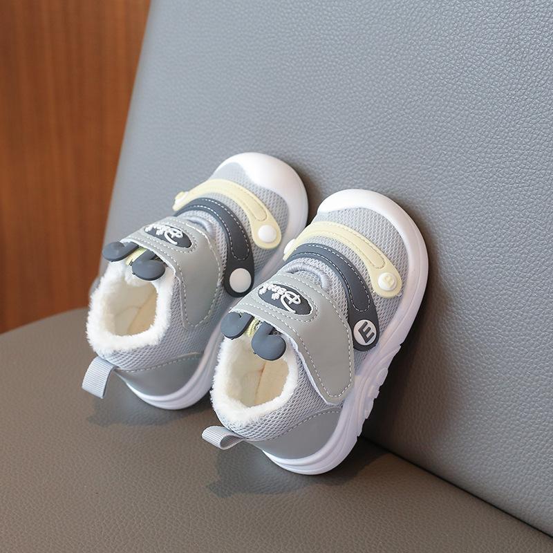 Dětské kreslené batolecí boty 2025 Jarní a podzimní chlapecké protiskluzové prodyšné síťované boty s měkkou podrážkou