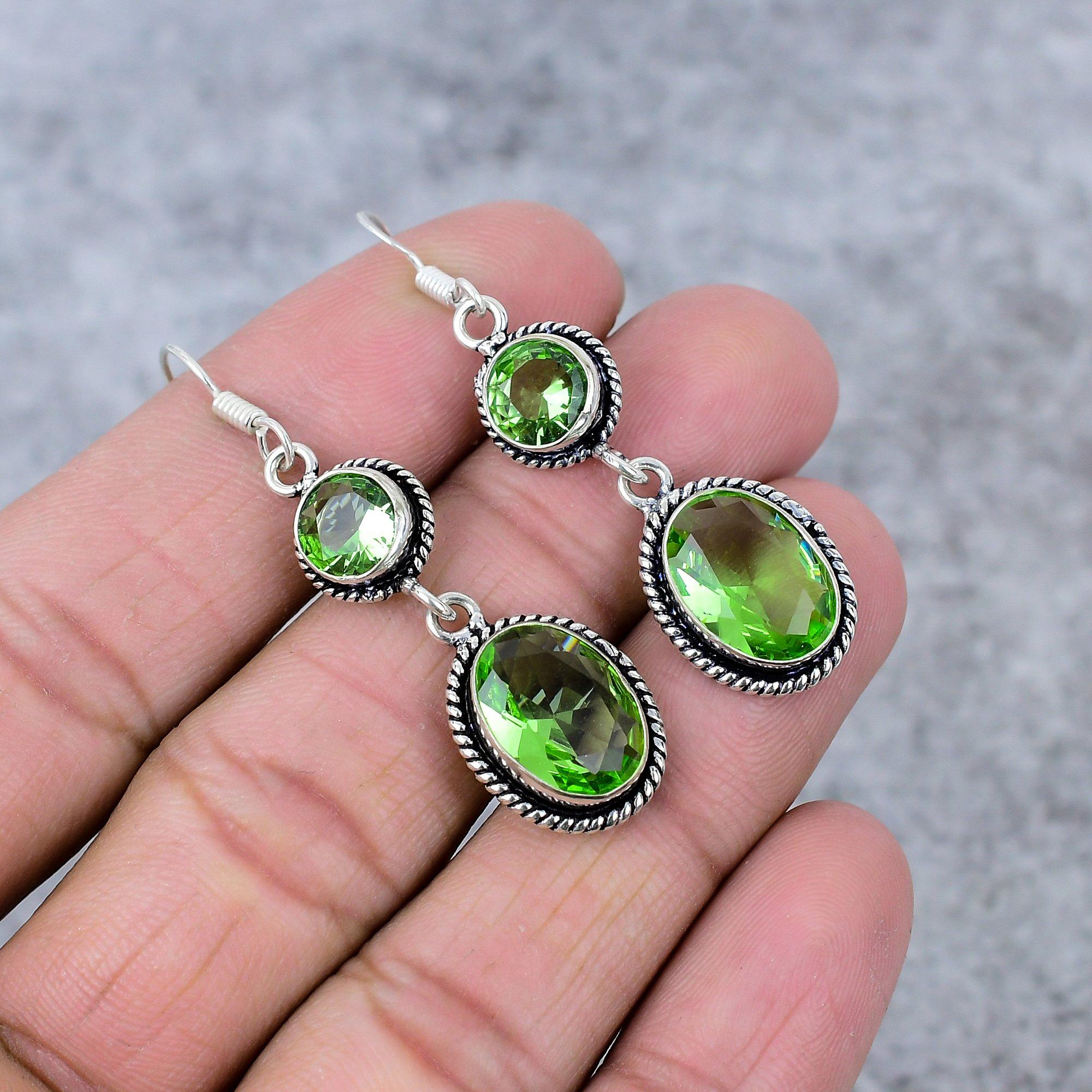 

Tsavorite Gemstone Handmade 925 Sterling Silver Jewelry Earring 2.56 M-351