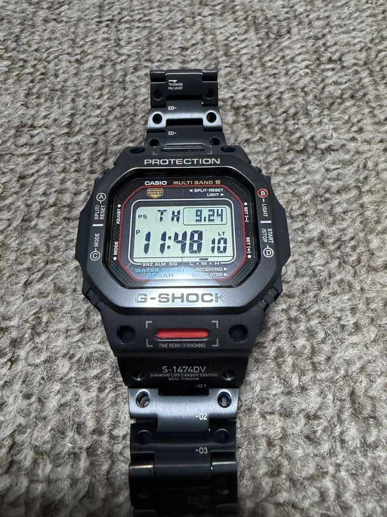 CASIO Custom Titanium GW-M5610U-1 GMW-B5000TVA-1JR