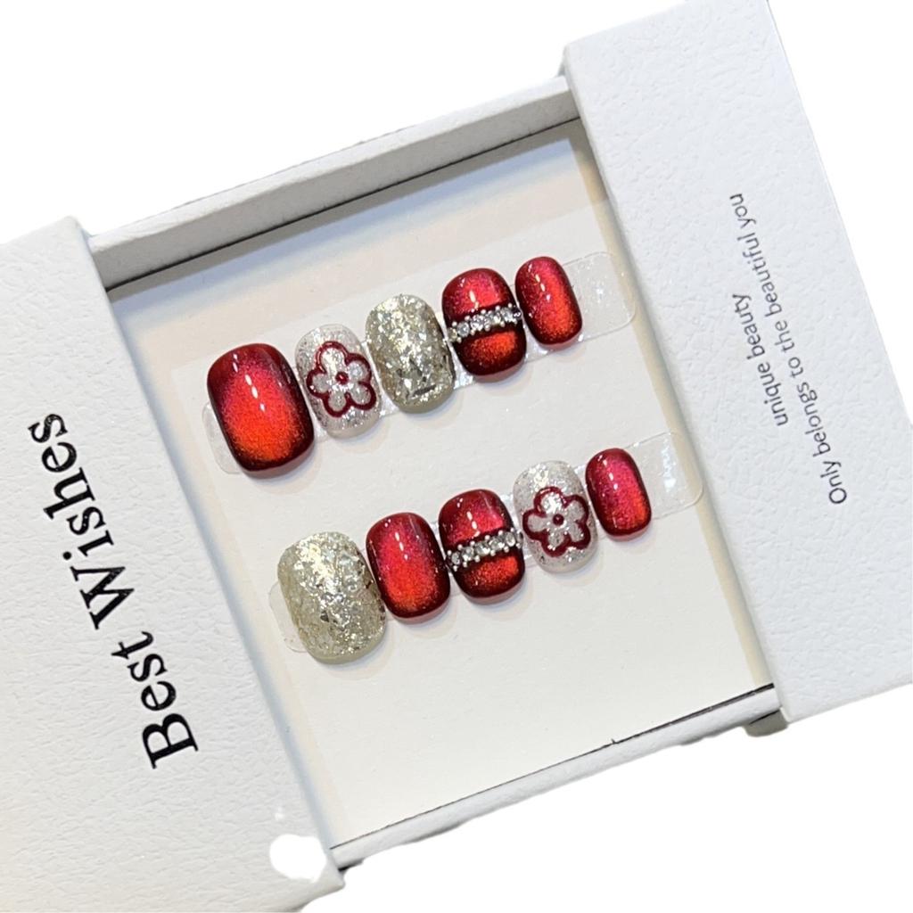 New Year's Red Wearable Armor Short Light Bulb Cat's Eye Sequins Hand-painted Burgundy Flower Detachable Manicure Fake Nails