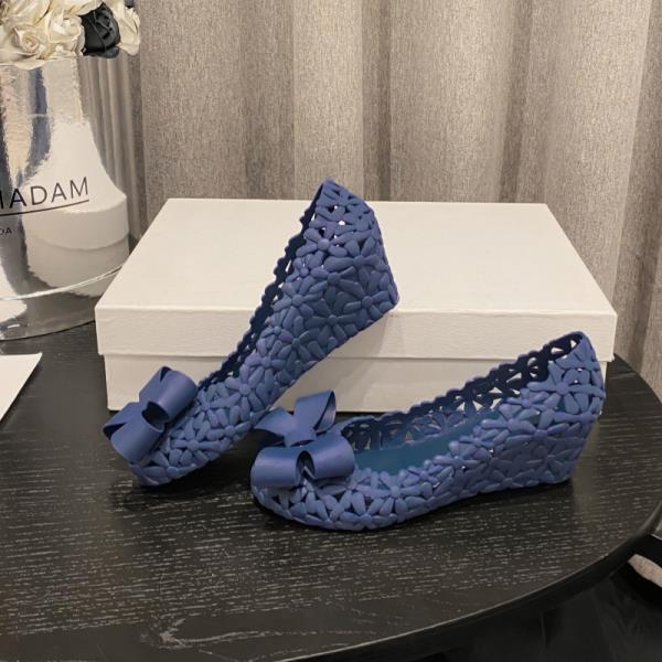 Fashion Female Sandal Fashion Womens Shoes 2025 Anti-Skid Increasing Height Breathable All-Match Girls Luxury Outside New Closed Beach
