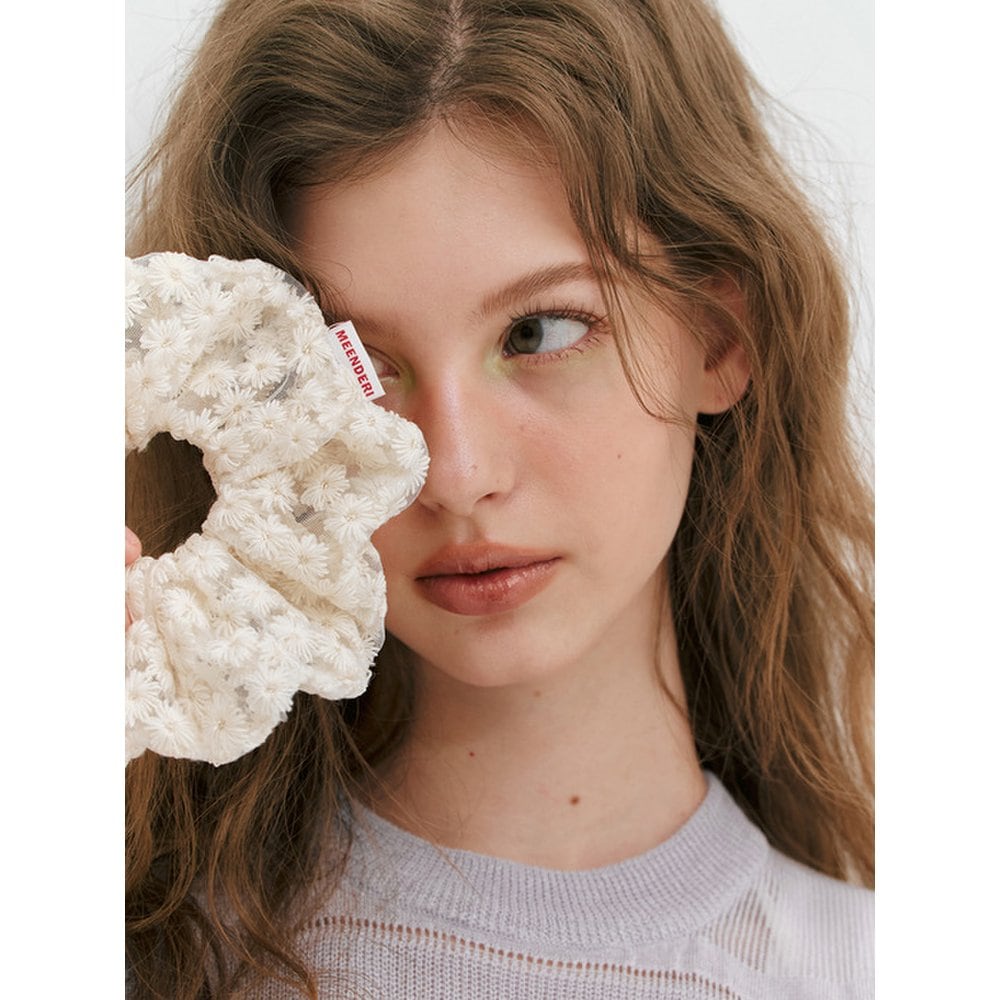 

Резинка для волос «Цветочная снежинка»