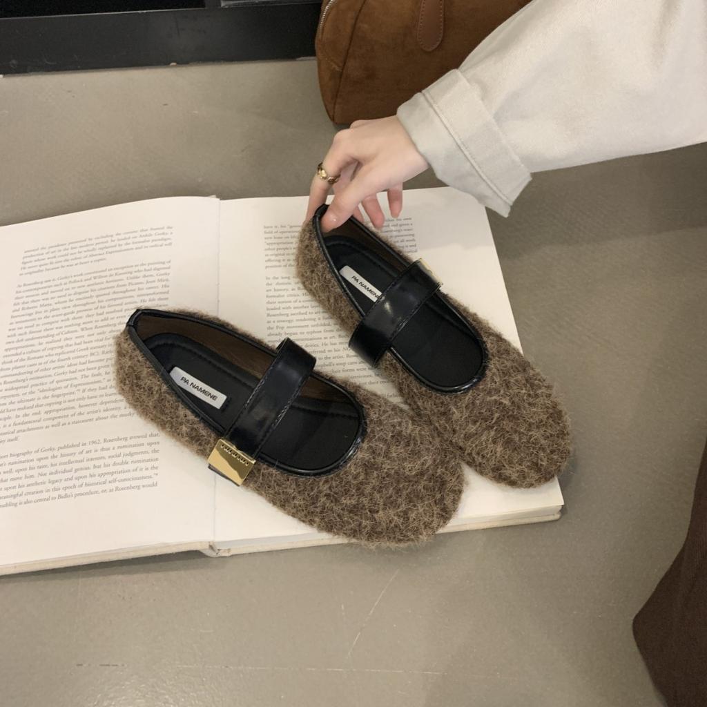 Suding's new retro round head flat bottom one-word buckle with Mary Jane shoes women's warm and plush niche fluffy single shoes