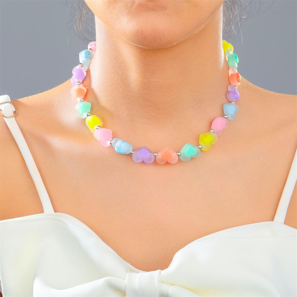 Boho Colorful Love Heart Beaded Necklace For Women Fashion Dopamine Girls Resin Clavicle Chain Choker Jewelry Y2K Accessories