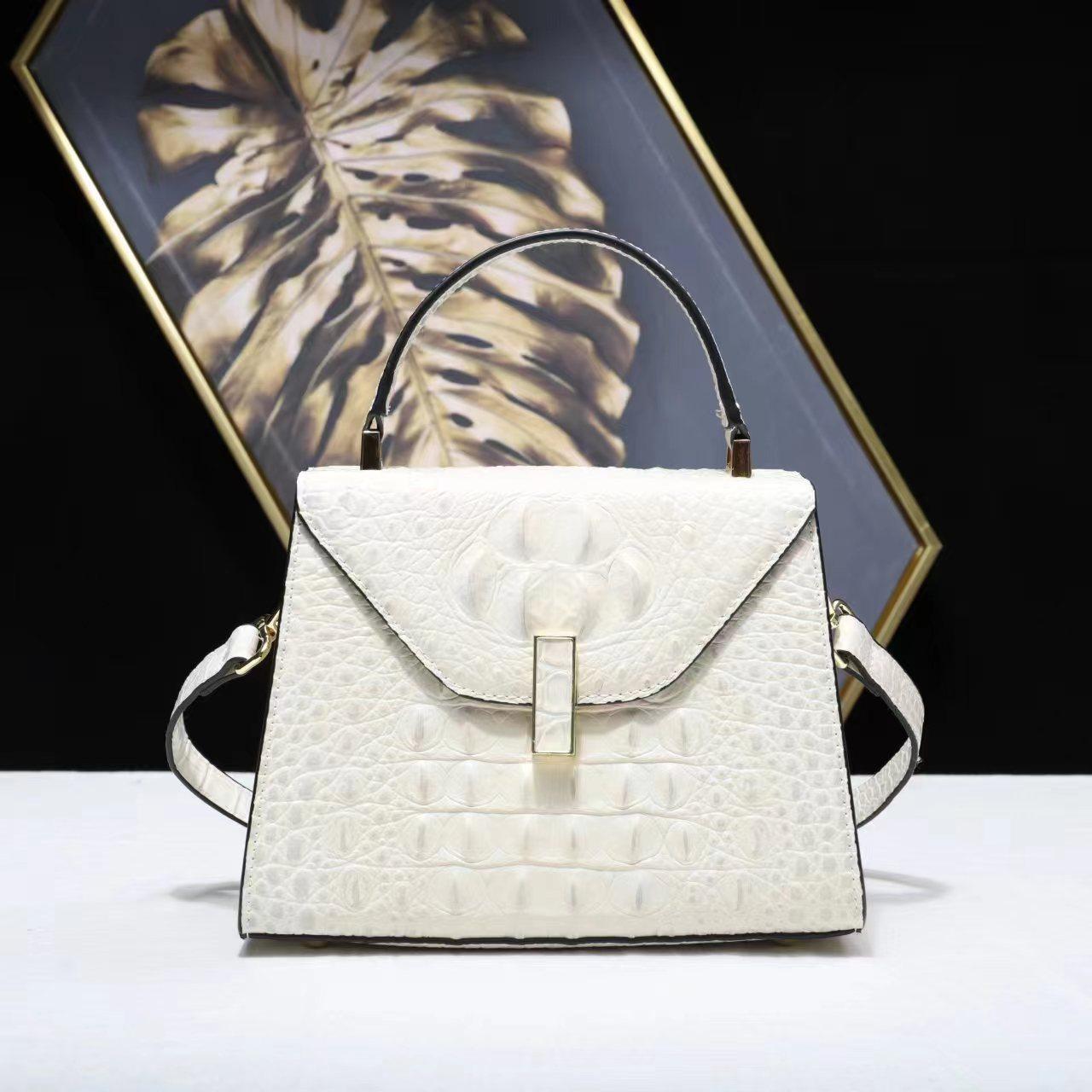 Новая женская сумка с крокодиловым узором — фото 2