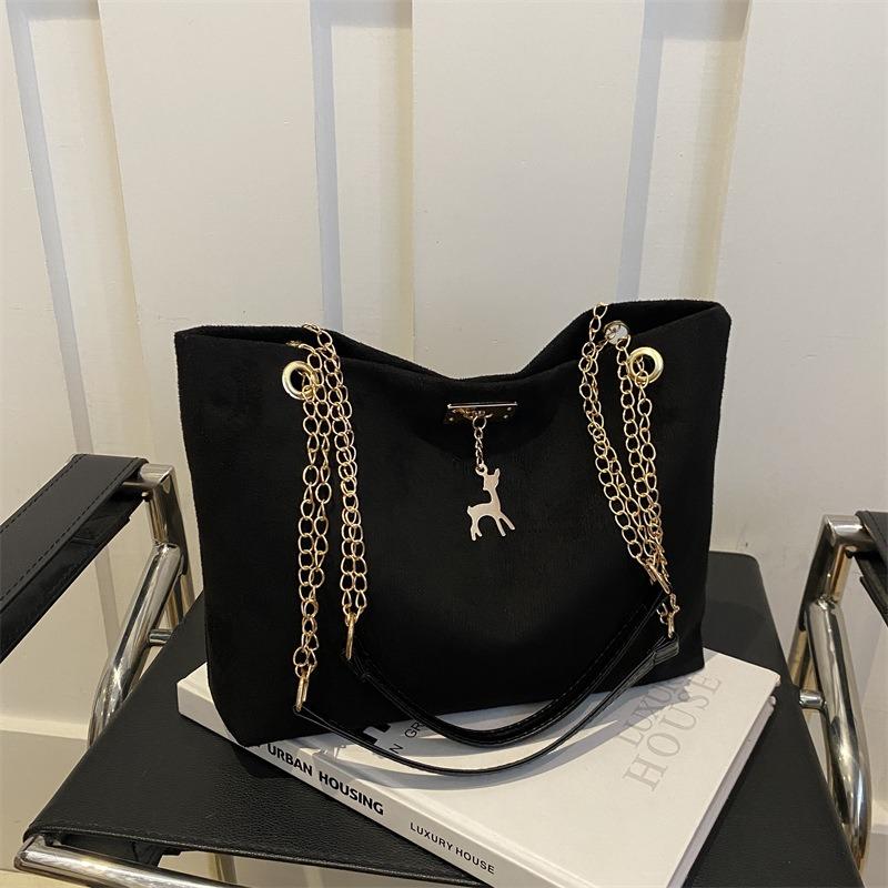 Retro Commuter Texture Chain Shoulder Bag Women's Winter Underarm Bag Tote Bag Women's