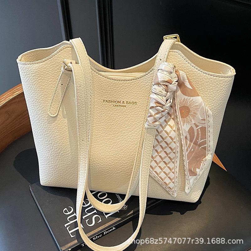 Simple Retro Bag Women's Large Capacity 2025 New Casual Spring and Summer Versatile Shoulder Bag To Work Commuter Tote Bag