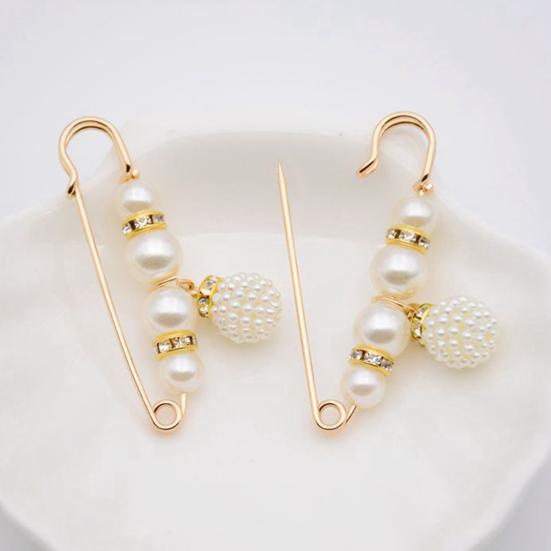 Flower Shape Anti-Exposure Women Brooch Pin Shining Rhinestone Faux Pearls Safety Pin Costume Accessories