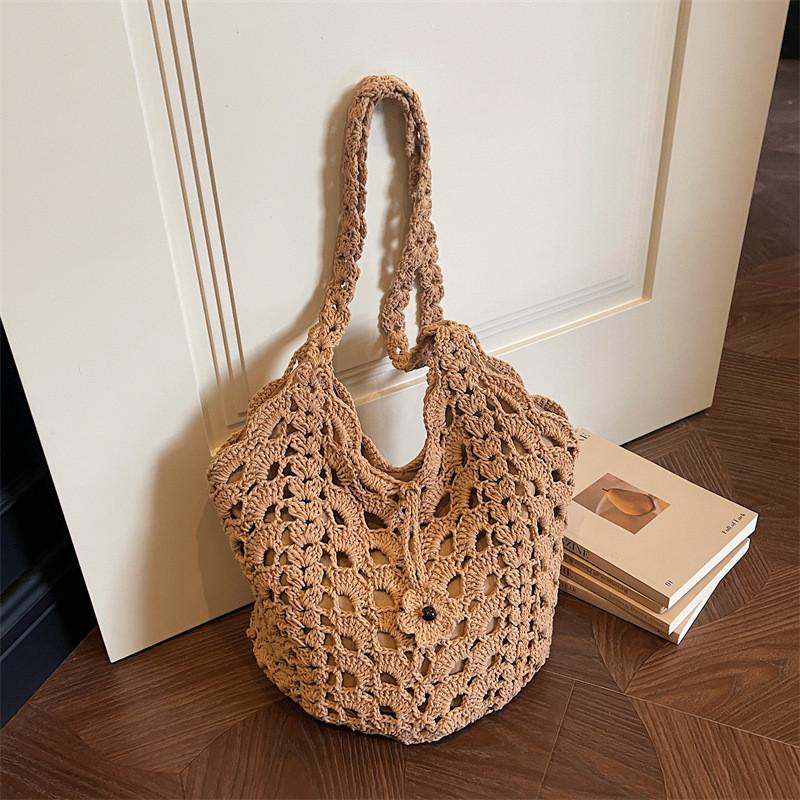 IELGY Large-Capacity Woven Tote Bag Spring Summer Hollow Holiday Shoulder Bag
