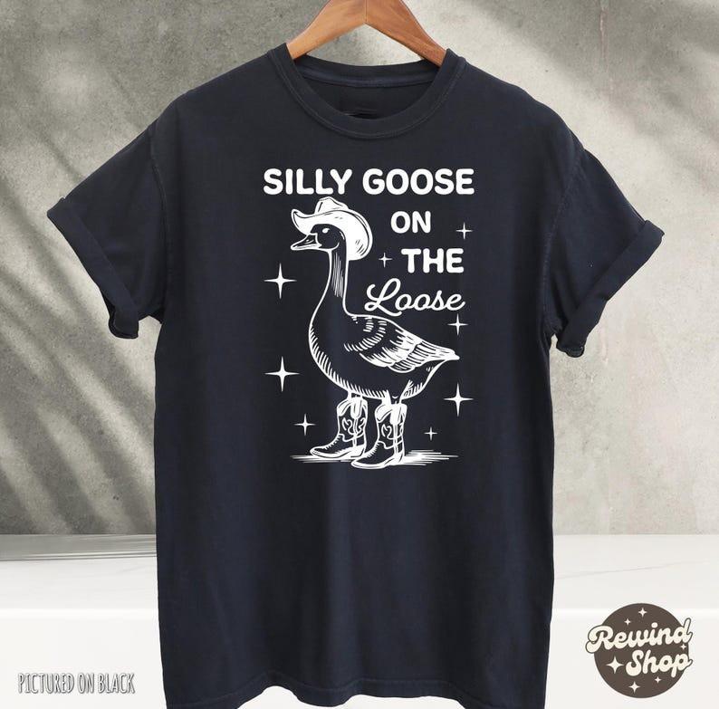 Retro Silly Goose TShirt Silly Funny Cowgirl Shirt Funny Western Tee S3XL Unisex T-Shirt XXXL