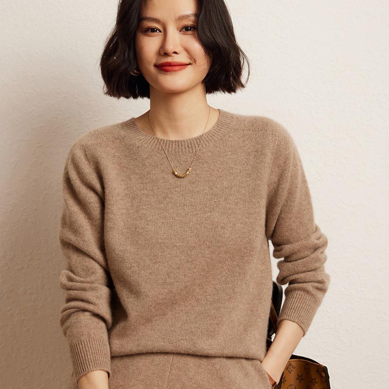 Women's Candy Color V-Neck Cashmere Sweater - Fashionable Knit Base Layer for Autumn/Winter 2025.