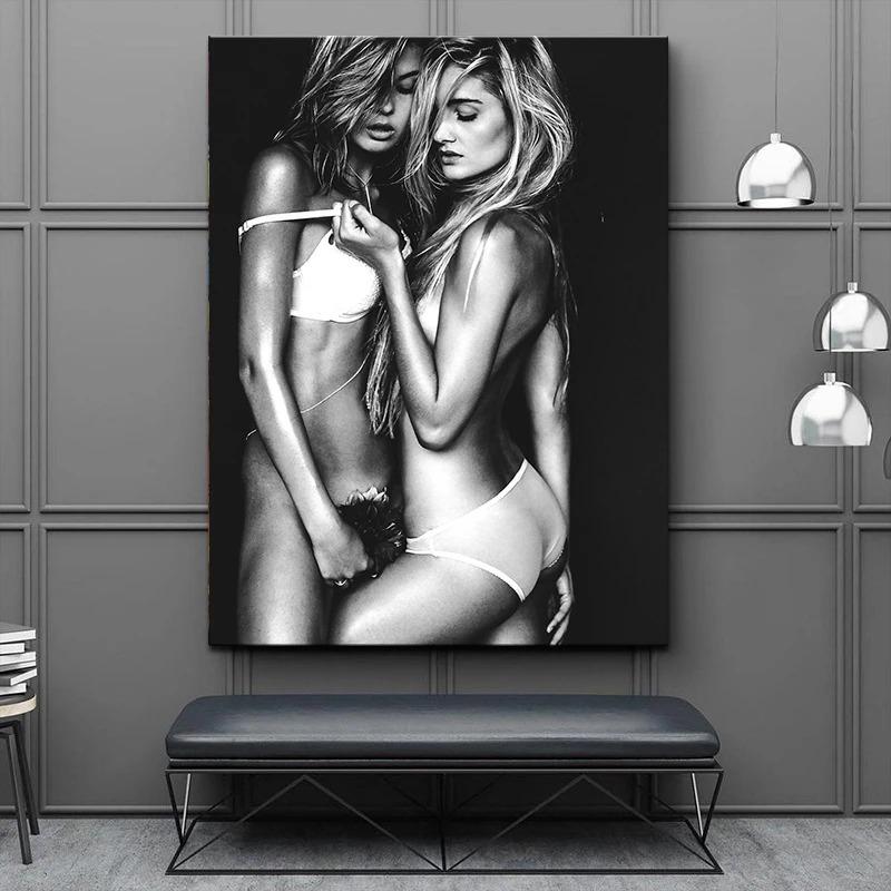 Modern Black White Semi Nude Women Painting Beauty Posters and Prints Sexy Hugging Girls Wall Art Picture For Bedroom Decor