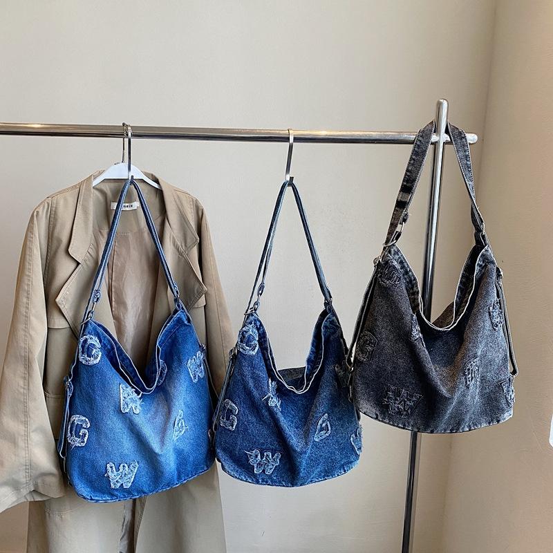 Retro Denim Bag Women's Large-capacity Simple and Relaxed Messenger Bag Trendy Casual College Student Shoulder Bag