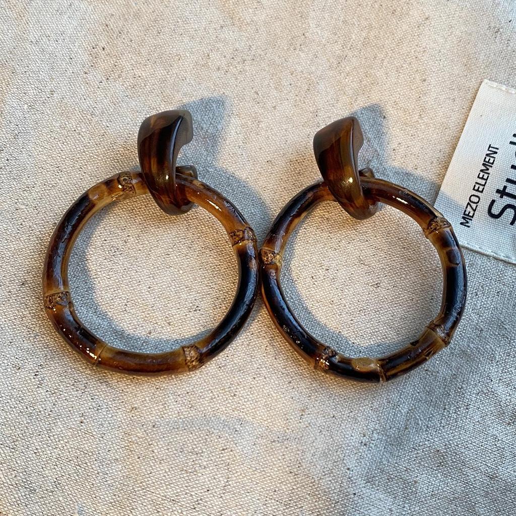 European Retro Geometric Raffia Earrings: Vacation-Style Wooden Hollow Long Accessories for Women