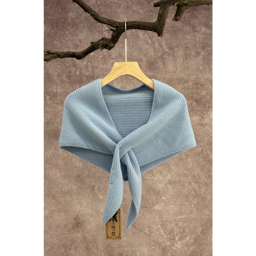 High-end Fashion Autumn and Winter Triangle Scarf Korean Version Knitted Scarf Shawl Women's Outdoor Warm Triangle Scarf Small Vest