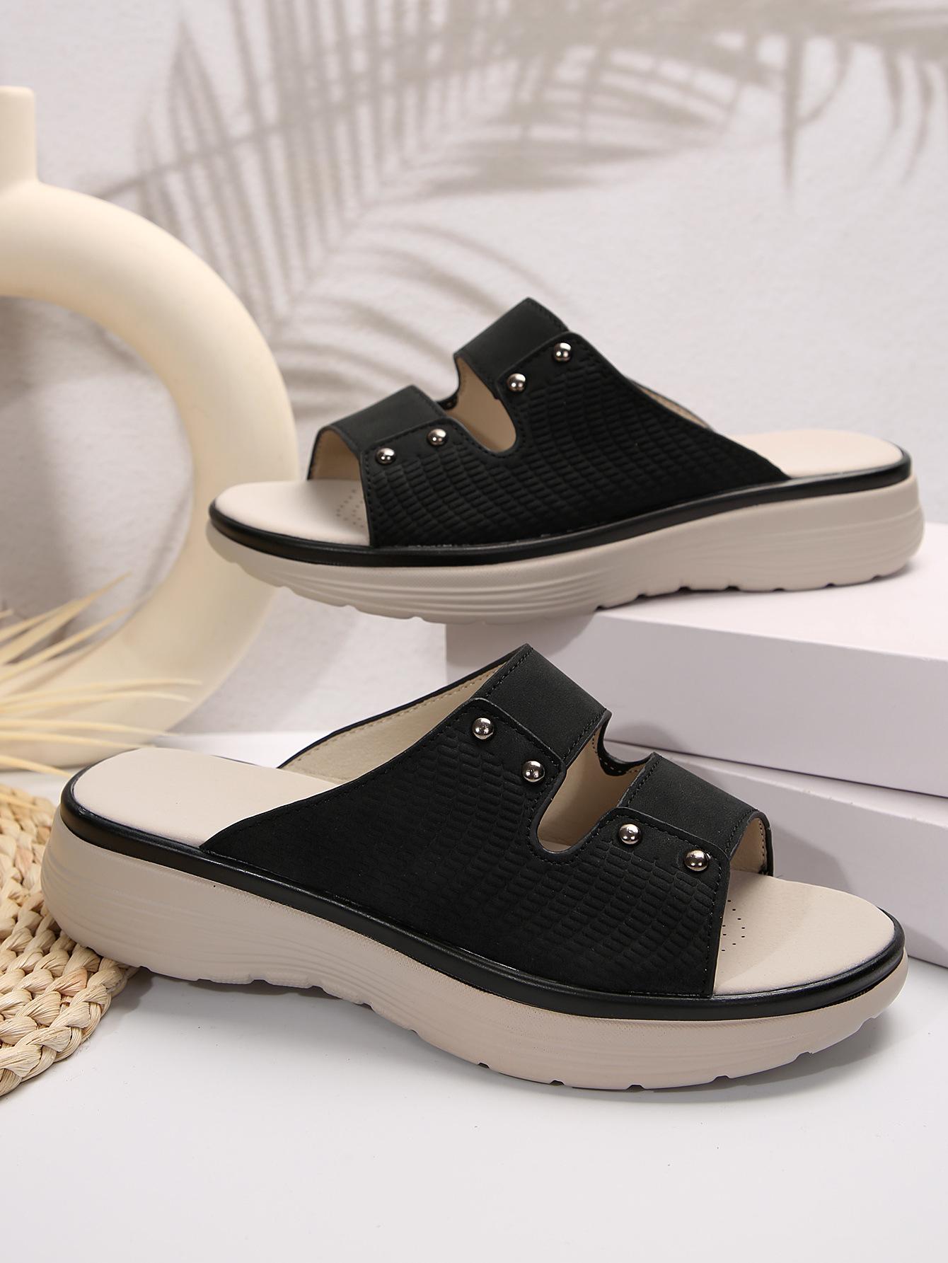 

2025 new summer leather, sandals women s simple rivets sports wind slope heel large size slippers women 36 чёрный