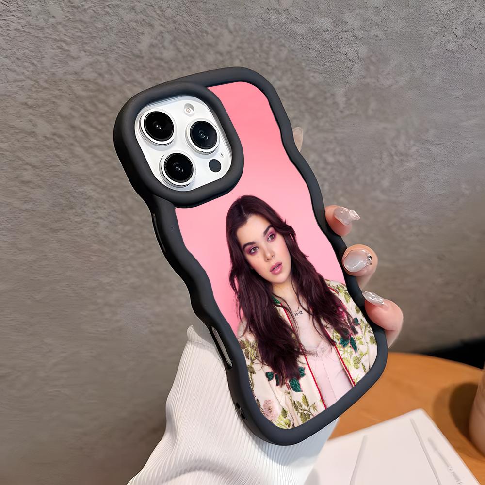 Hailee Steinfeld Wavy Edge TPU Mobile Phone Case for iPhone 17 16 15 14 13 12 11 Air Pro Max Plus Colorful Cover