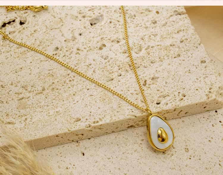 Exquisite Light Luxury Gold-Plated Avocado Pendant Necklace with Long-Lasting Titanium Steel Clavicle Chain