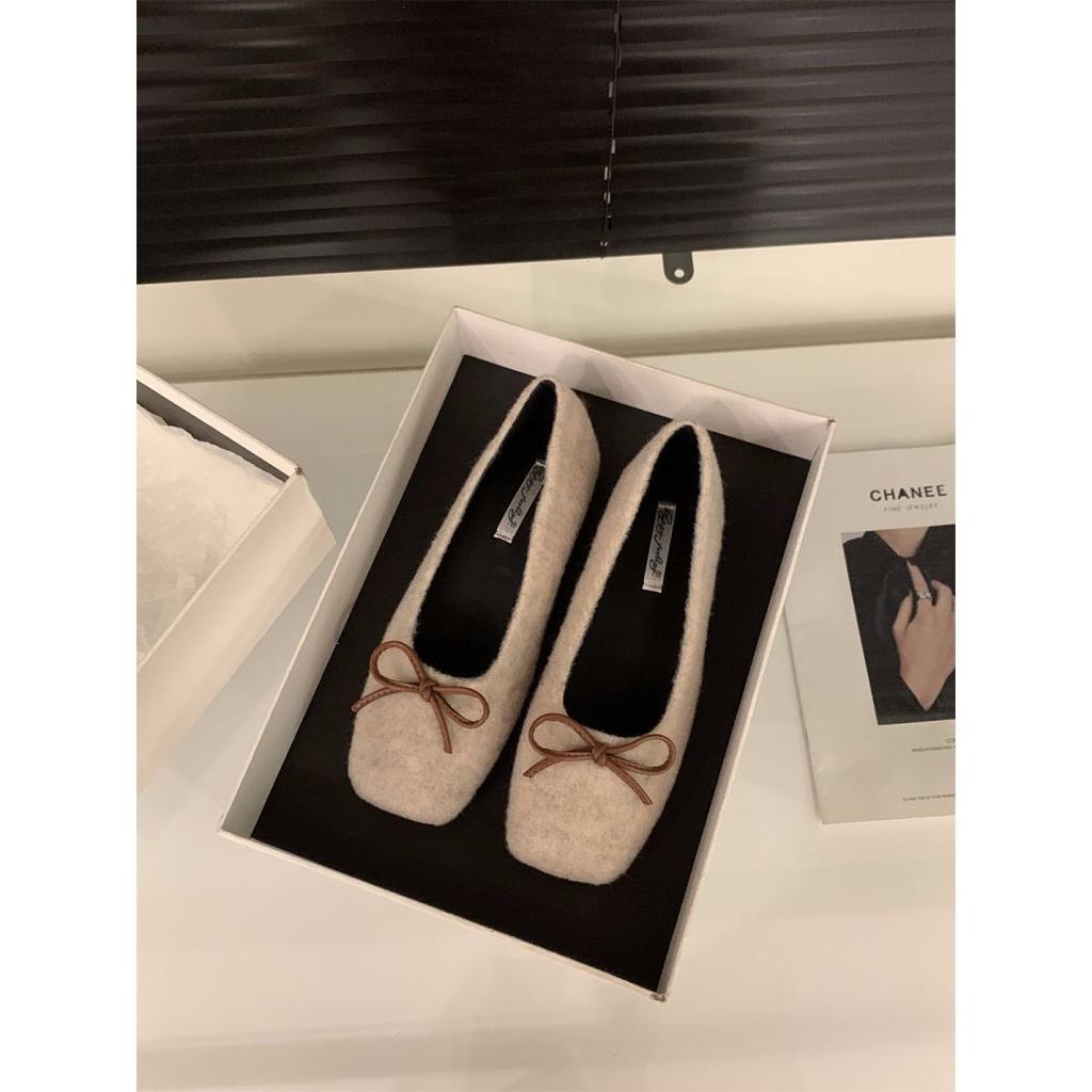 Flat-bottomed French Square Head Versatile Single Shoes Women's Shoes 2025 New Spring and Autumn Bow Retro Suede Commuter Shoes