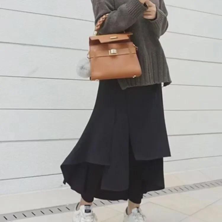 Unregelmäßige mehrlagige Rockhose für Damen Herbst/Winter 2023 – Nischendesign, große Größe, falscher zweiteiliger Stil.