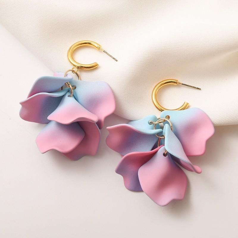 

Pinkdudu Fashion Rose Flower Petal Drop Earrings Resin Gradient Color Flower Earrings Women Jewelry PD2384 розовый
