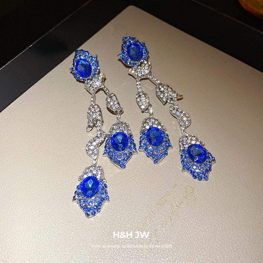Silver needle flash diamond-encrusted flower fringed earrings light luxury high-end earrings heavy industry earrings design sense niche