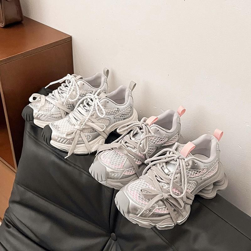 Internet celebrities with the same platform dad shoes women's 2025 new spring mesh breathable versatile height increase silver sneakers