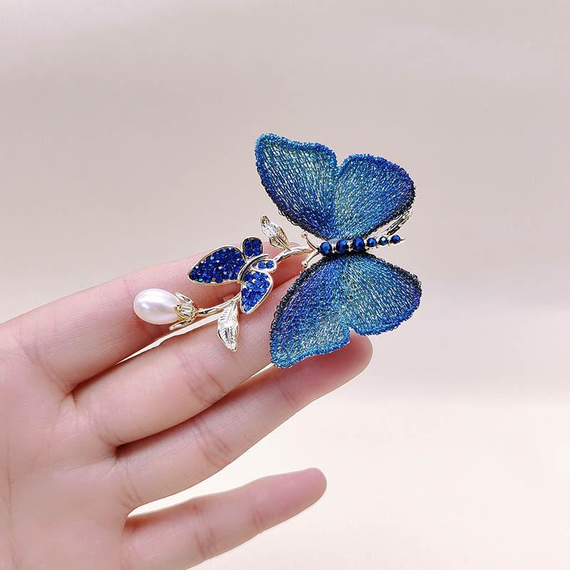 New Chinese Embroidery Fabric Butterfly Brooch Women'S Retro High-End Pearl Rhinestone Pin Chinese Trench Coat Accessories