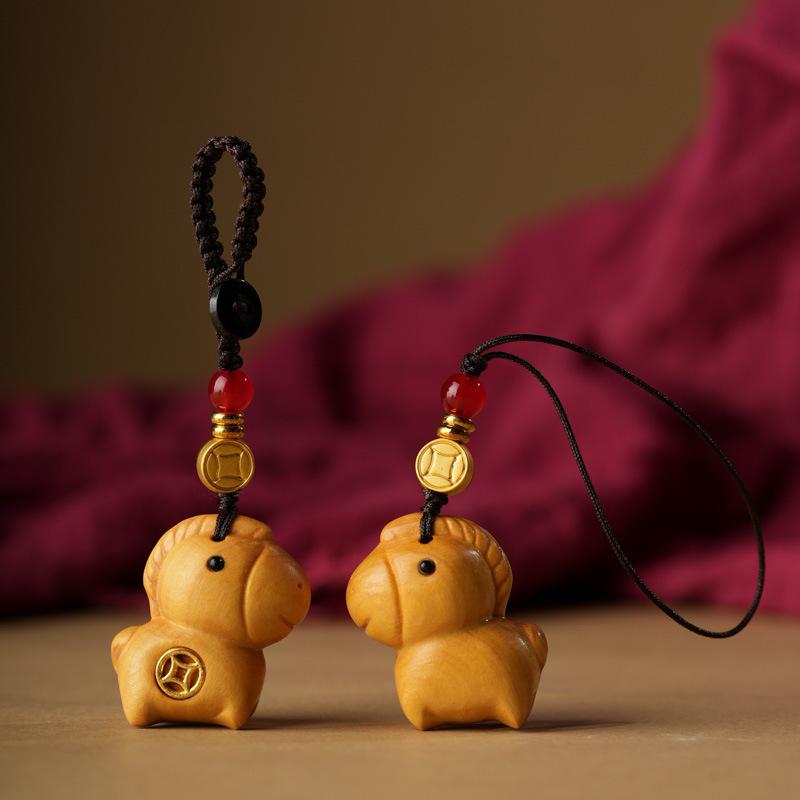 Kreatywny wisiorek z drzewa sandałowego w kształcie konia, breloczek, łańcuszek do telefonu komórkowego, dekoracja do zawieszenia na plecaku, prezenty na rok konia