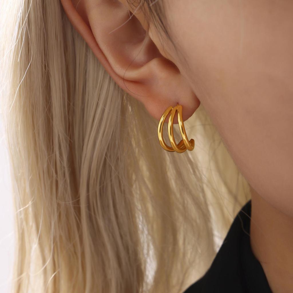 Qiong Yao European Style 18K Gold Triple C-Shaped Stud Earrings