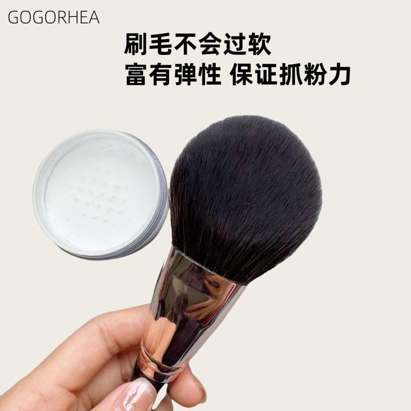 Rhea - Large Blush Brush