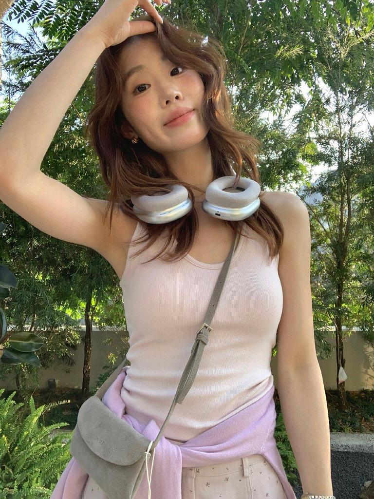 Lemon Green Tea U-Neck Spaghetti Strap Women's Slim Fit Sleeveless Tank Top - 2026 Spring/Summer Collection