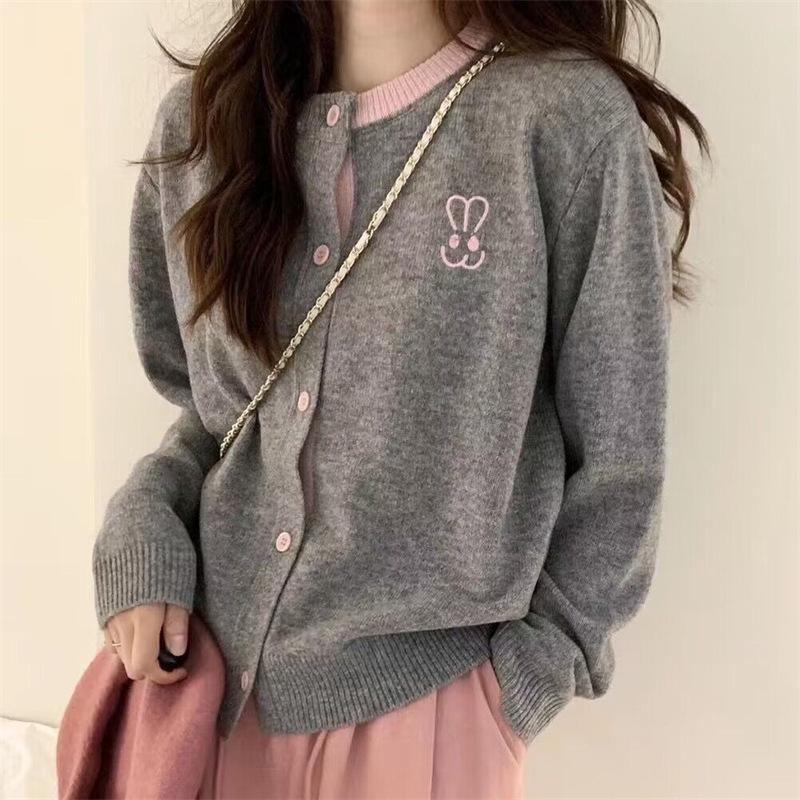 Women's Loose Fit Rabbit Embroidery 100% Wool Knit Cardigan - Round Neck, Color Block Design, Age-Reducing Fashion