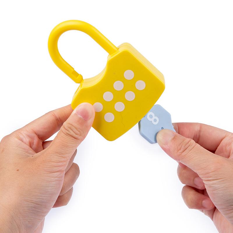 

Teaching aids sensory early education educational toys teaching aids unlocking practice spelling word number game