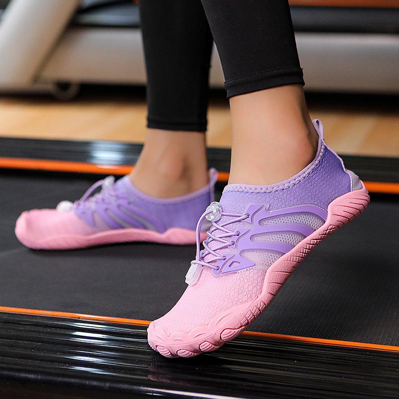 Outdoor fitness shoes women's lightweight breathable soft-soled non-slip treadmill shoes skipping rope shoes men's squat deadlift shoes swimming shoes