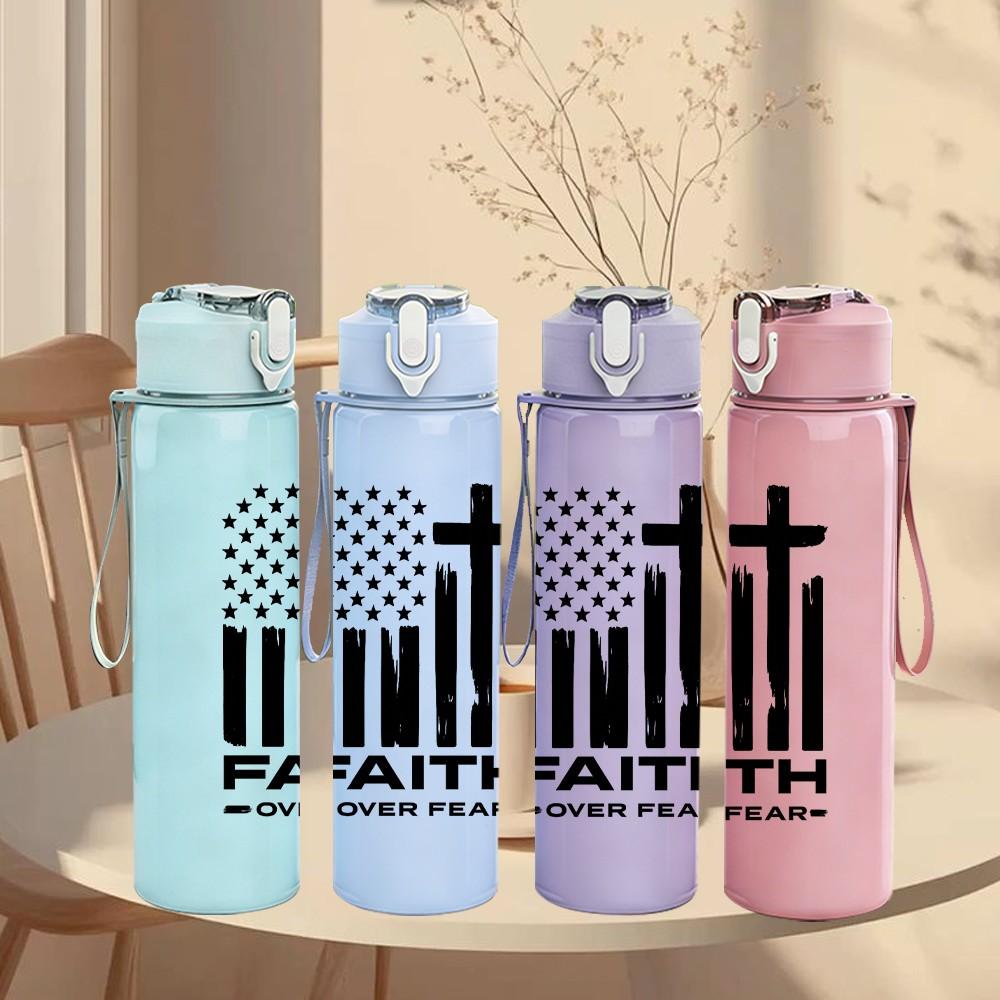 1PC Faith Cross Flag Print 750ml Color Plastic Sports Water Bottle Leakproof Flip Straw Lid Suitable for Sports Office Home Use