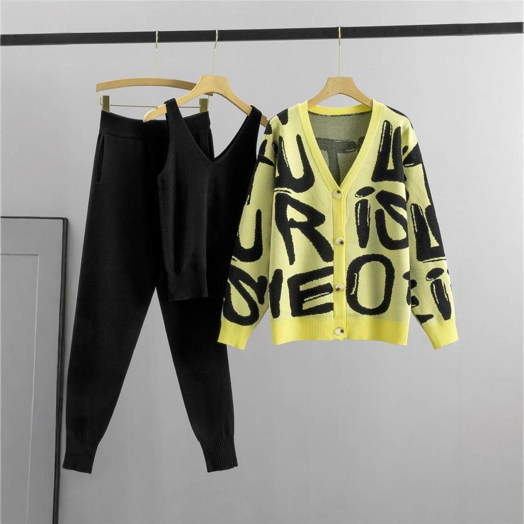 European Chic: Stylish Slimming Knitted Three-Piece Set for Women - Spring/Autumn Fashion