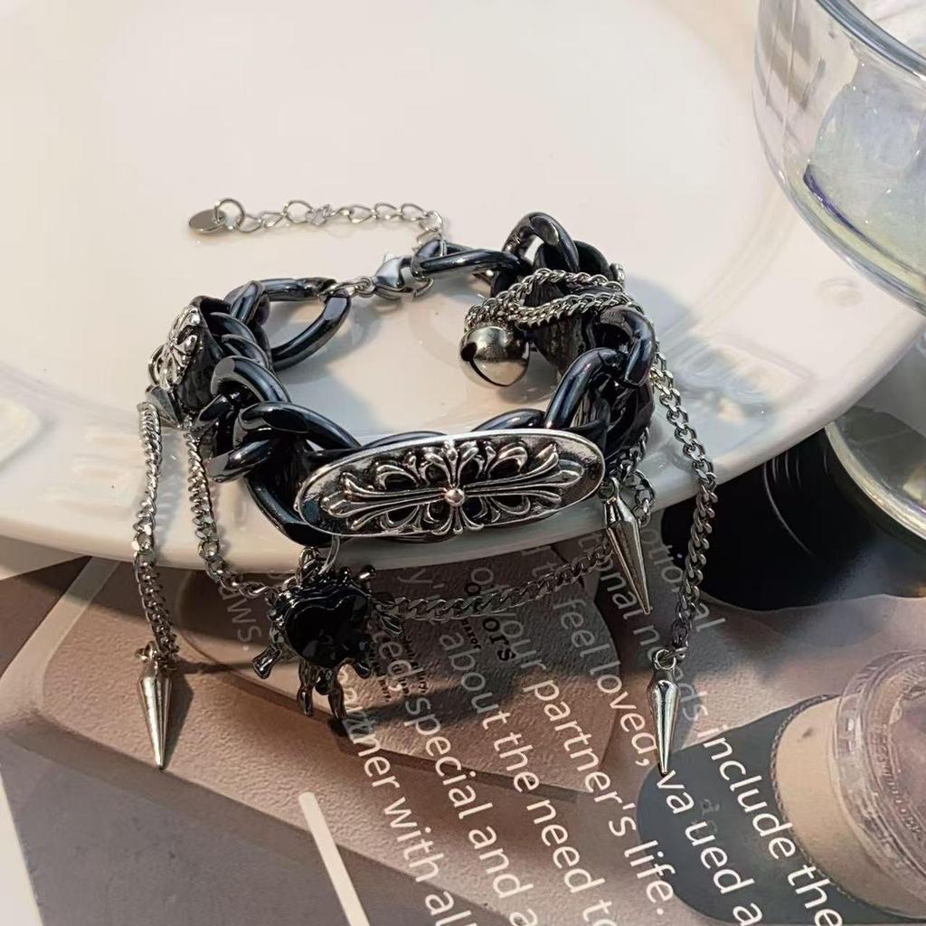 Y2K Korálkový náhrdelník s hvězdou - Punkový Goth styl z titanové oceli pro ženy