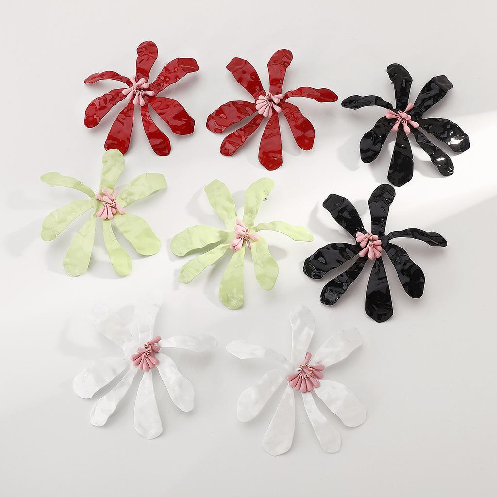 Women Fashion Personality Alloy Oil Dripping Exaggerated Flower Stud Earrings Summer Vacation Style Temperament Ear Jewelry