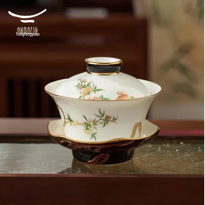 

Yongfengyuan Pomegranate Garden Gaiwan