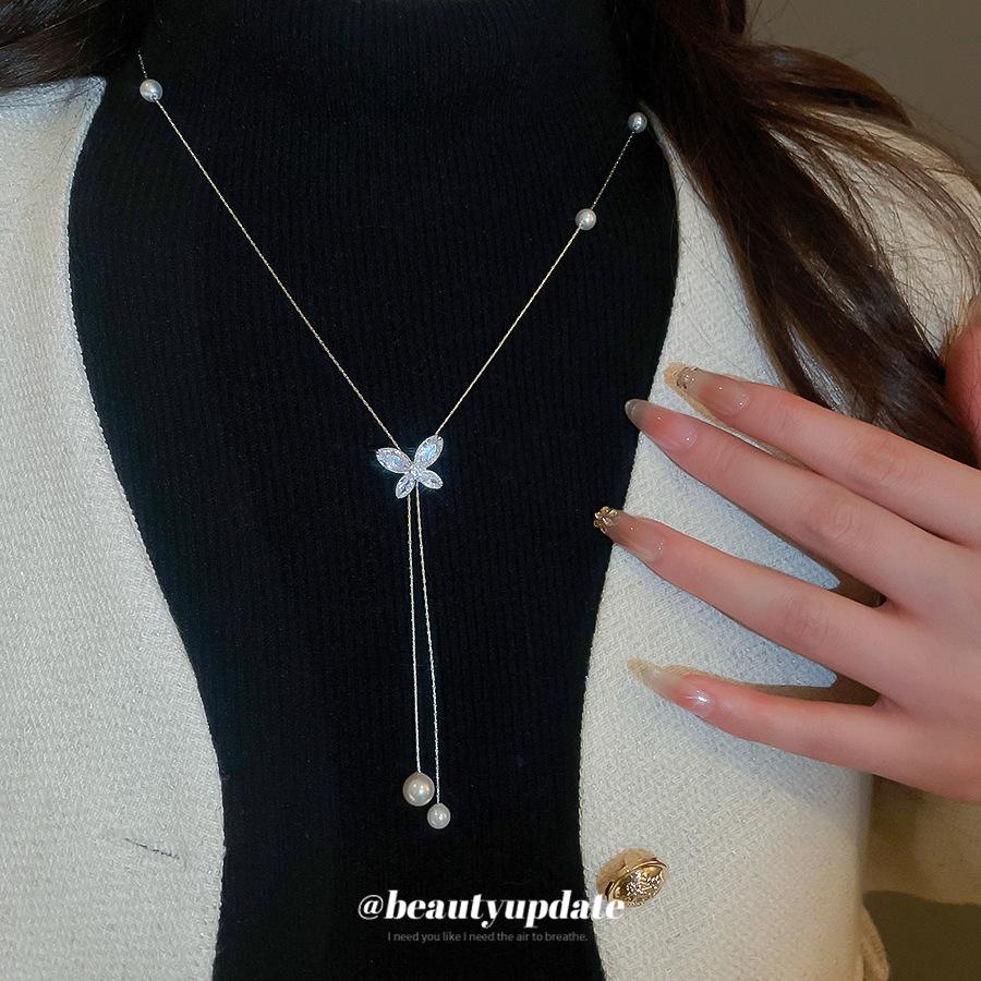 Korean butterfly pearl necklace exquisite niche elegant temperament light luxury collarbone chain niche neck chain